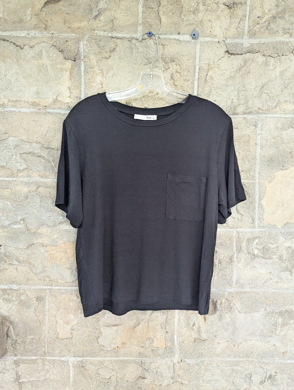 Aritzia Wilfred Black Short Sleeve Pocket Tee Loose Oversized Relaxed Fit